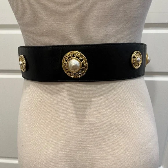 Edouard Rambaud Paris Vintage Black leather belt w/ Gold  display picture 2